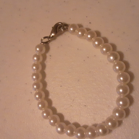 Other - Child's Faux Pearl Bracelet